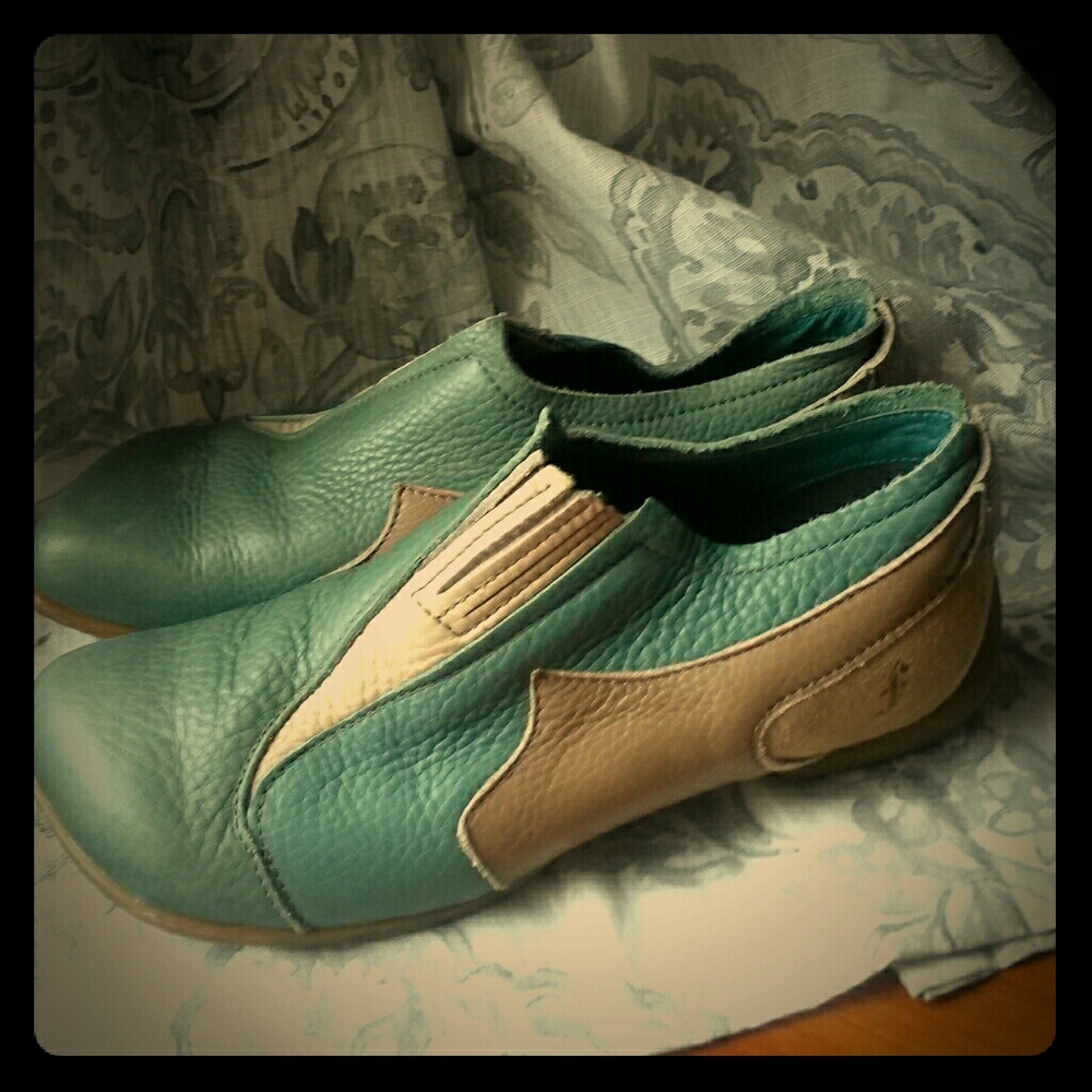 Adorable wardrobe-staple Fluevogs,  barely worn